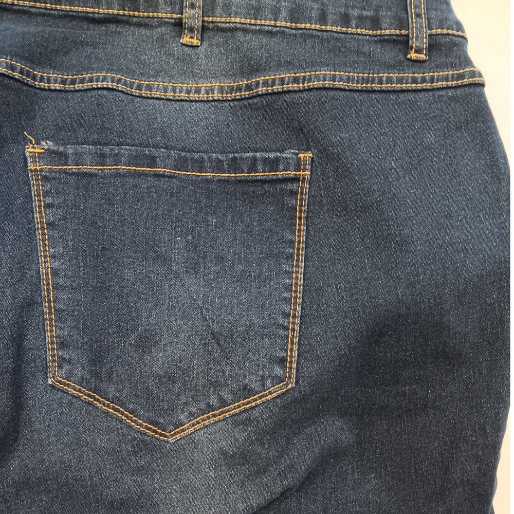 Bloomchic Womens Plus Size 28 Dark Wash Flare Leg Stretch Denim Jeans High Rise - Picture 15 of 15